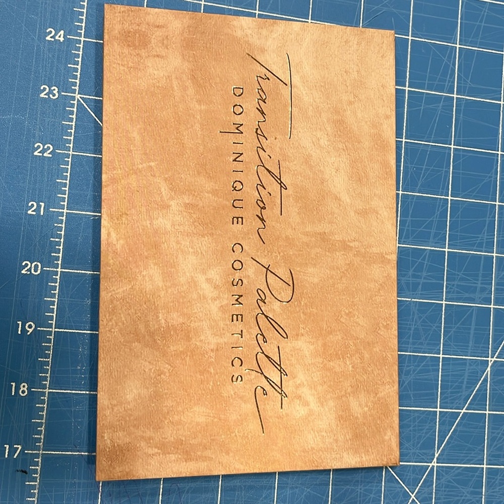 Dominique Cosmetics Transition Palette 15 Transition Shades & Contour NWOT